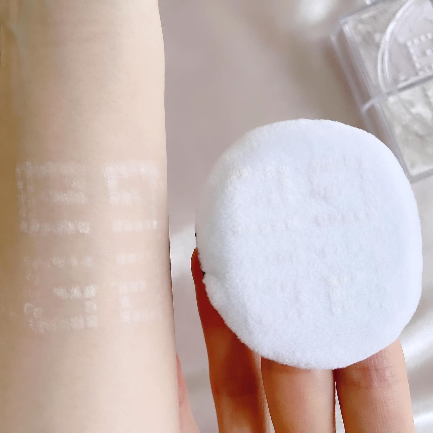 プリズム・リーブル/GIVENCHY/ルースパウダーを使ったクチコミ(5枚目)