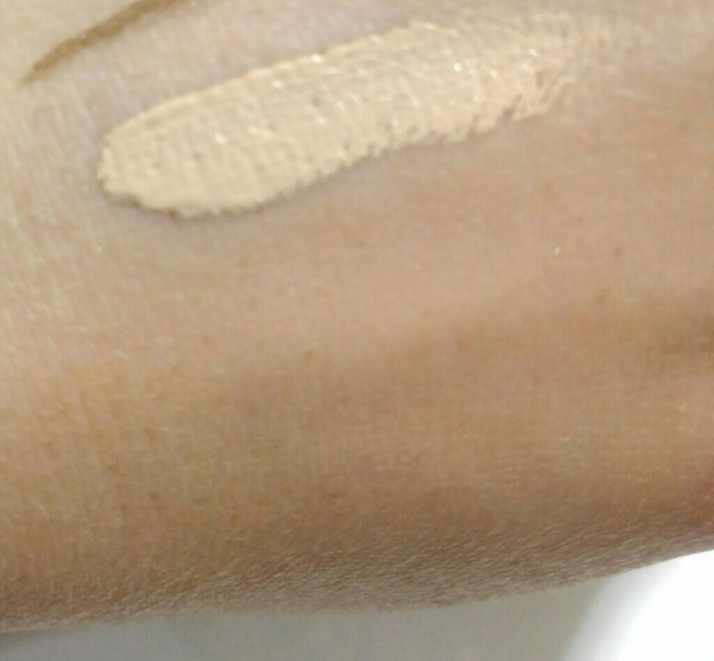 カバーパーフェクション フィクシーラー/the SAEM/リキッドコンシーラーを使ったクチコミ(2枚目)