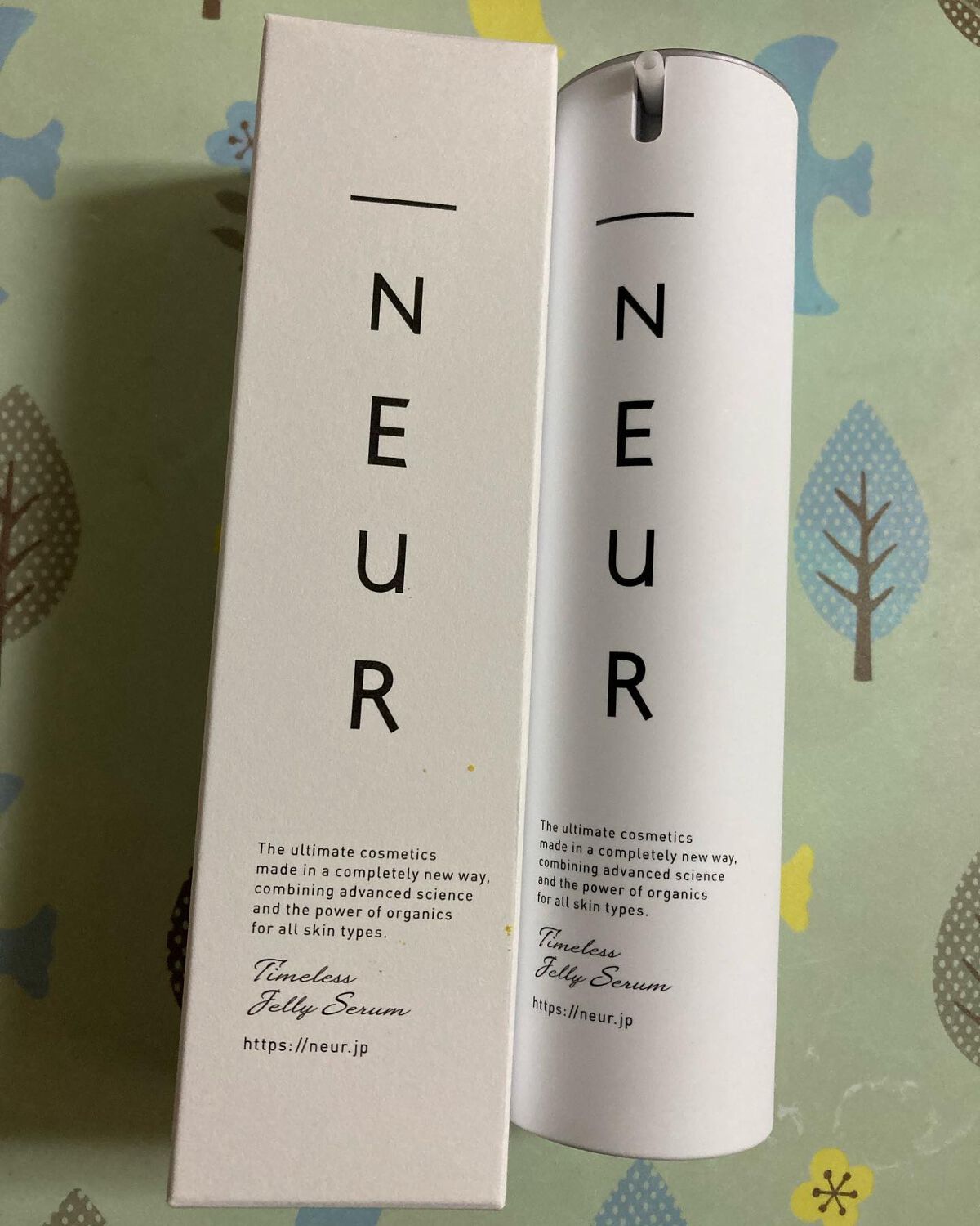 にゃんこ on LIPS 「_NEURアンダーノイルタイムレスジェリーセラム試してみました..」(3枚目)