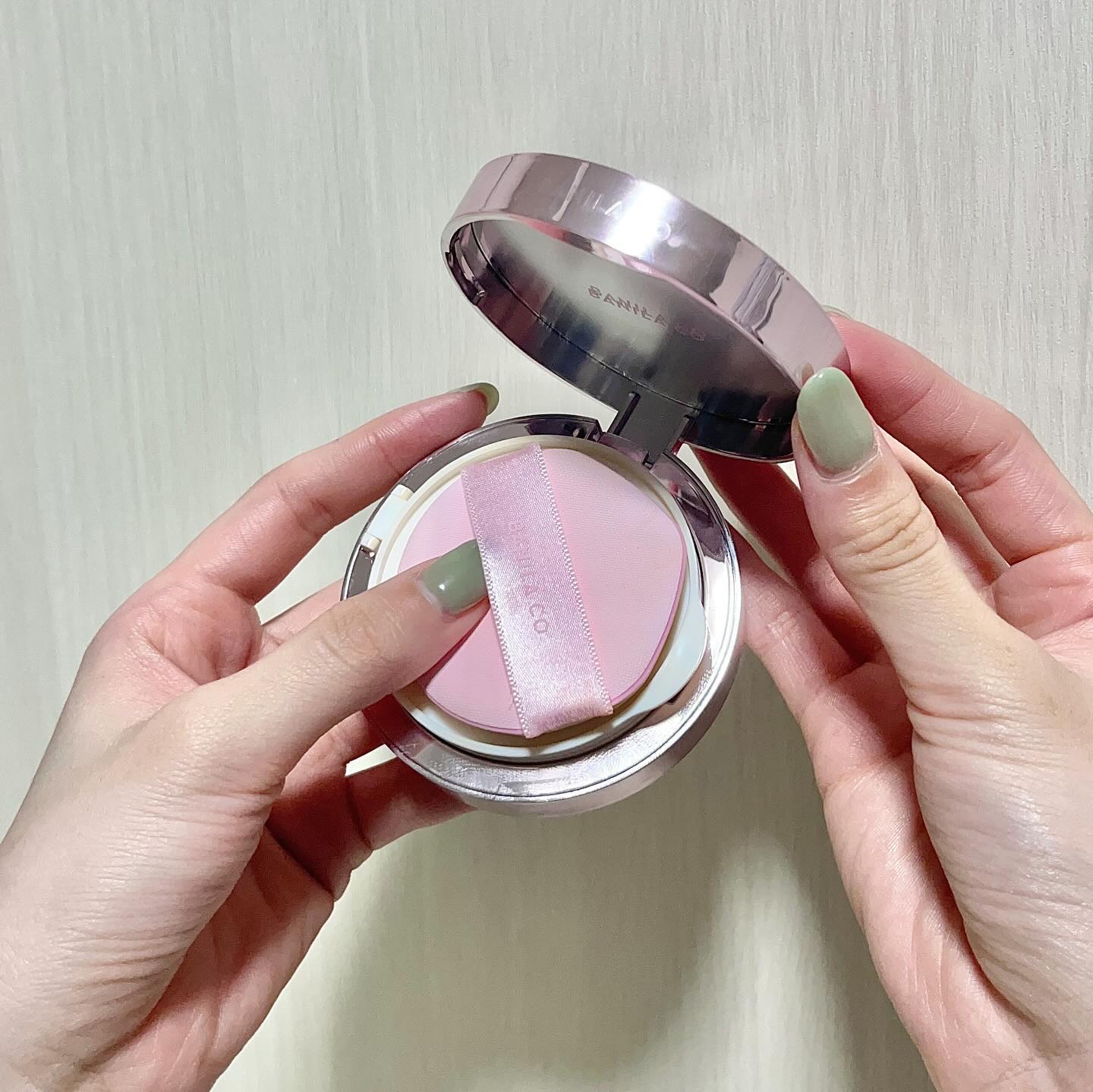 カバーリシャス アルティメット ホワイトクッション/BANILA CO/クッションファンデーションを使ったクチコミ（3枚目）