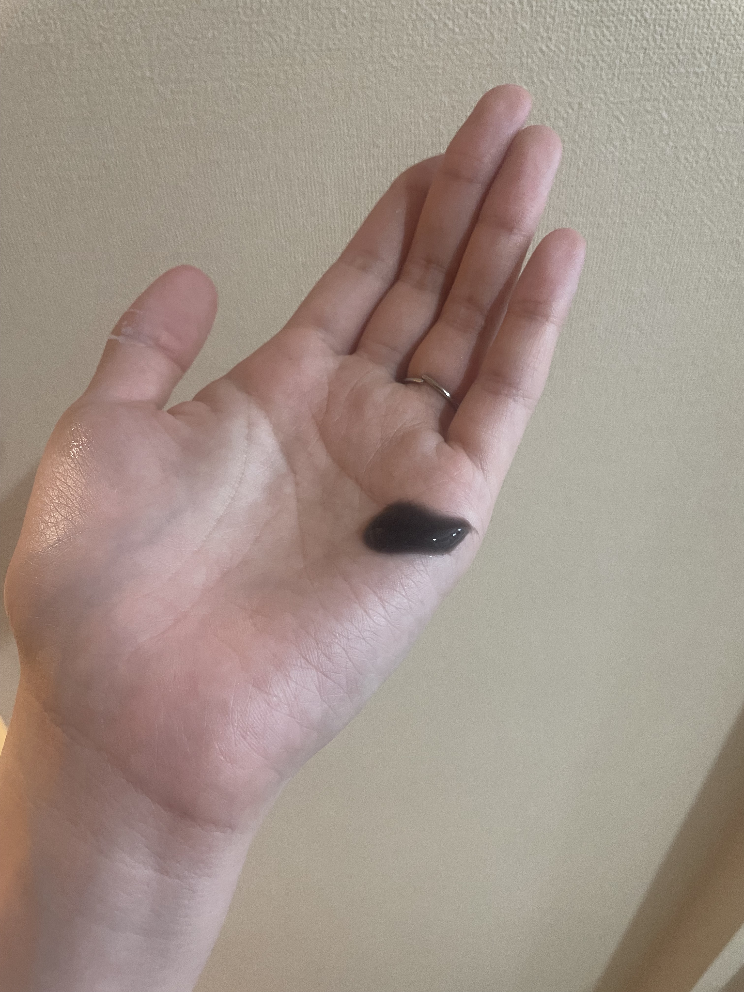 ブラックジェルクレンジング/.akaran/クレンジングジェルを使ったクチコミ（2枚目）