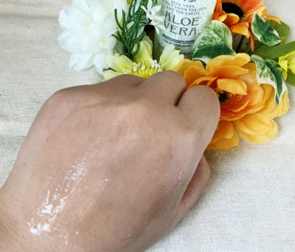 CALEIDO ET BICE CBアロエベラピュアジェルのクチコミ「モニターとしていただき使用しました。
少しとろみのあるテクスチャーで、とても肌になじませ.....」(1枚目)