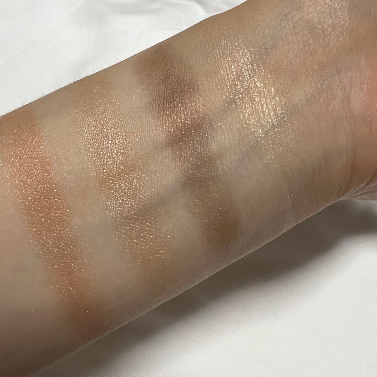 ミネラルクラッシィシャドー/エトヴォス/アイシャドウパレットを使ったクチコミ(3枚目)