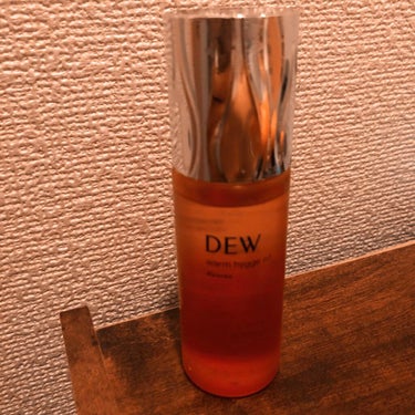 母にお薦めされて購入してみました。
初DEW!!!!

1日１回、化粧水の後に手のひらを温めて
オイルを手に取りお顔、デコルテを優しくマッサージ💆‍♀️じんわり、温かくなって、じっくり丁寧にマッサージを