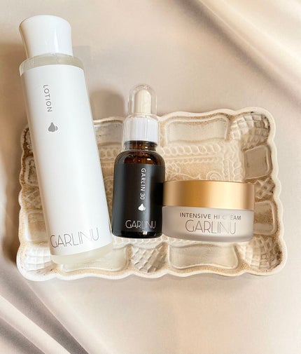 Garlinu INTENSIVE HI CREAMのクチコミ「自然派で優しいスキンケア、
にんにくから生まれたスキンケア「ガリーヌ」
コスメには意外性のある.....」(1枚目)