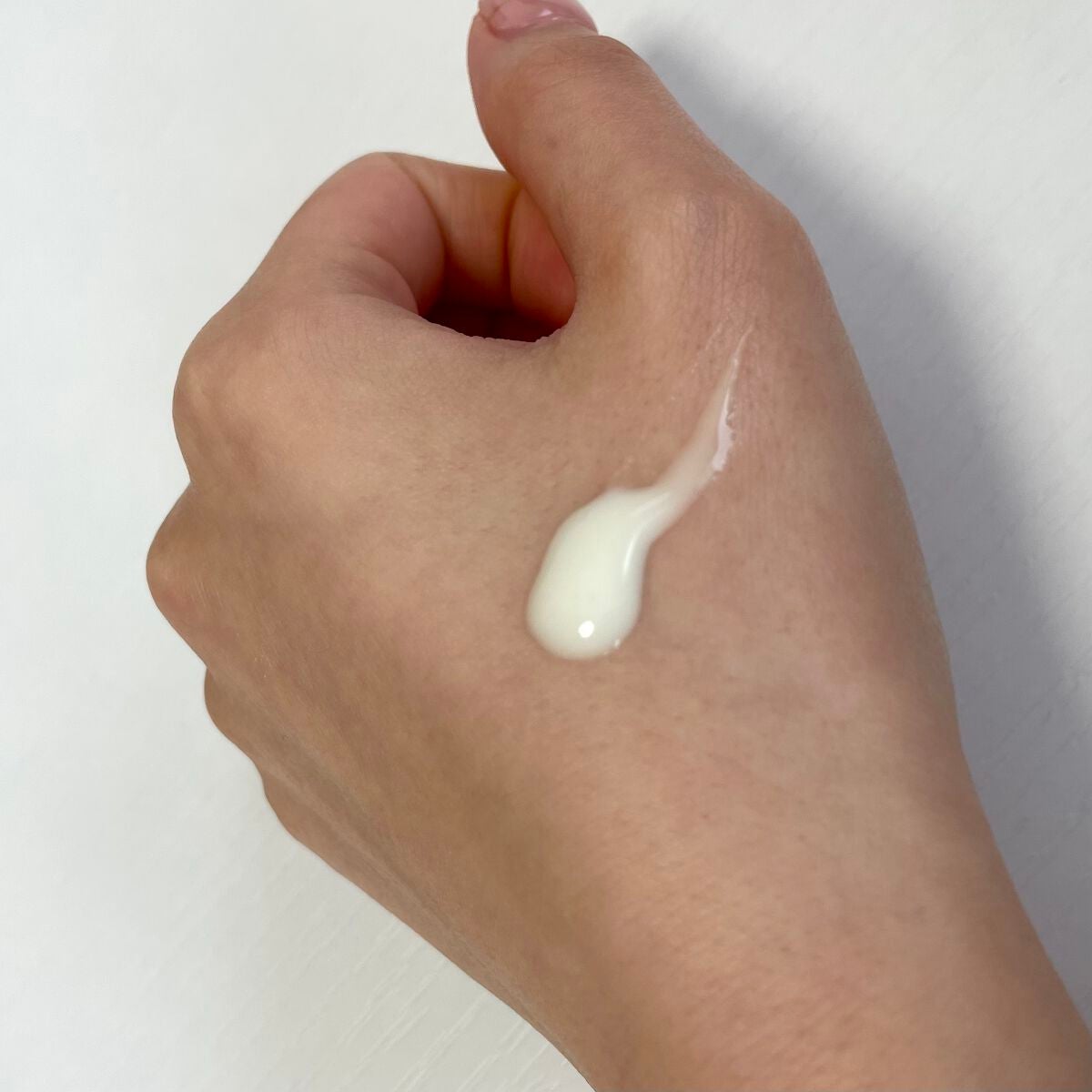 うるおす UV セラム M/紫外線予報/日焼け止めミルクを使ったクチコミ(3枚目)