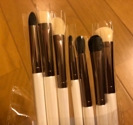 SIXPLUS ホワイトパール アイメイクブラシ 7本セット/SIXPLUS/メイクブラシを使ったクチコミ(2枚目)