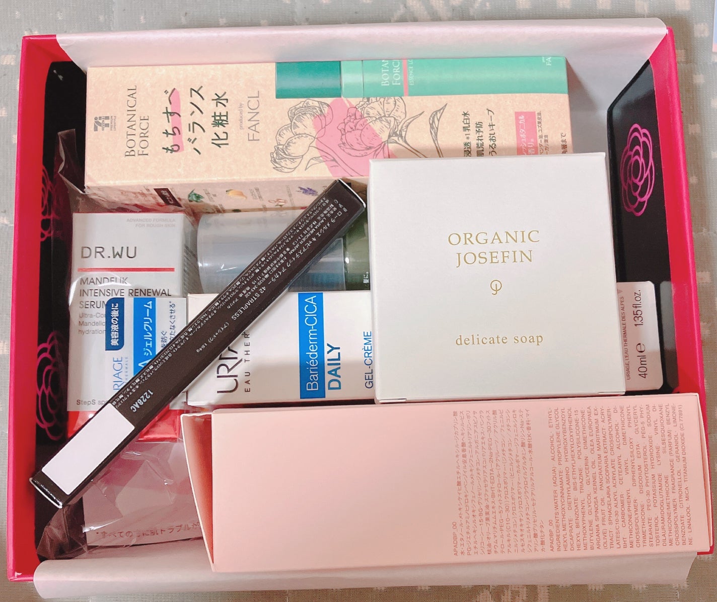 キャビアスティック アイカラー/ローラ メルシエ/スティックアイシャドウを使ったクチコミ(2枚目)