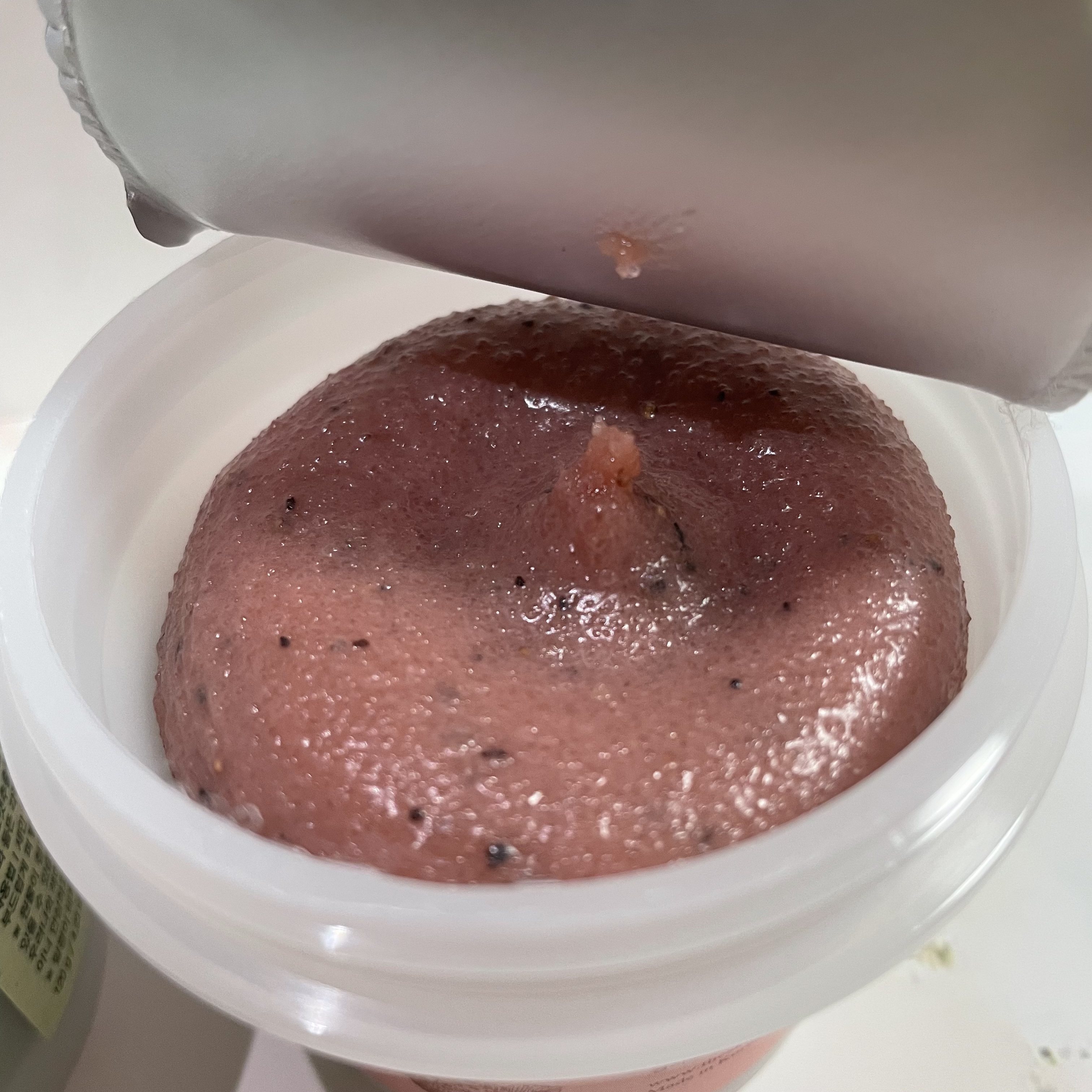 ストロベリーシュガー フードマスク/SKINFOOD/洗い流すパック・マスクを使ったクチコミ（3枚目）