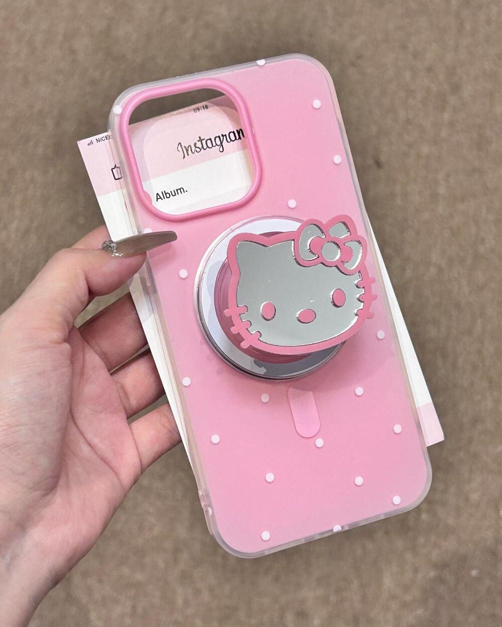 ケース大好きっ子 on LIPS 「ピンクのハローキティはとてもかわいいですね#iPhoneケース..」(5枚目)