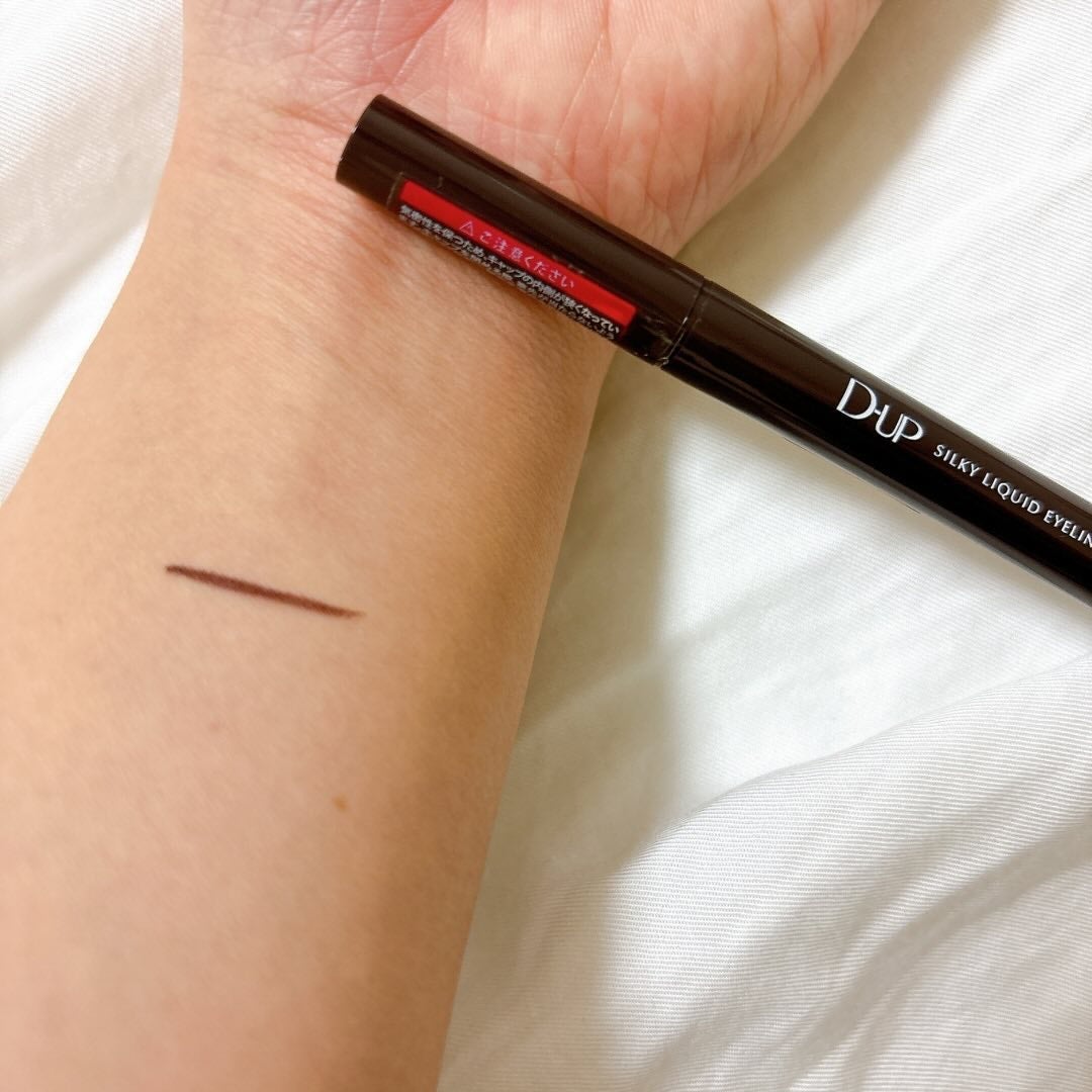 シルキーリキッドアイライナーWP/D-UP/リキッドアイライナーを使ったクチコミ(2枚目)