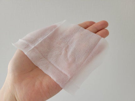 ビオレメイクの上からうるピタ肌持続シート/ビオレ/フェイスシートを使ったクチコミ(2枚目)