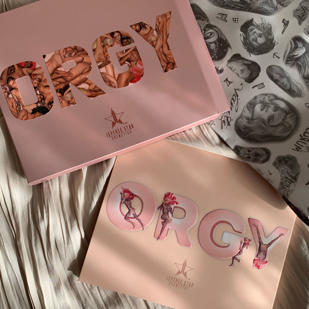 Jeffree Star Cosmetics Orgy Eyeshadow Paletteのクチコミ「全マット＆ヌードパレット🐻

\Jeffree　Star Cosmetics Orgy E.....」（2枚目）