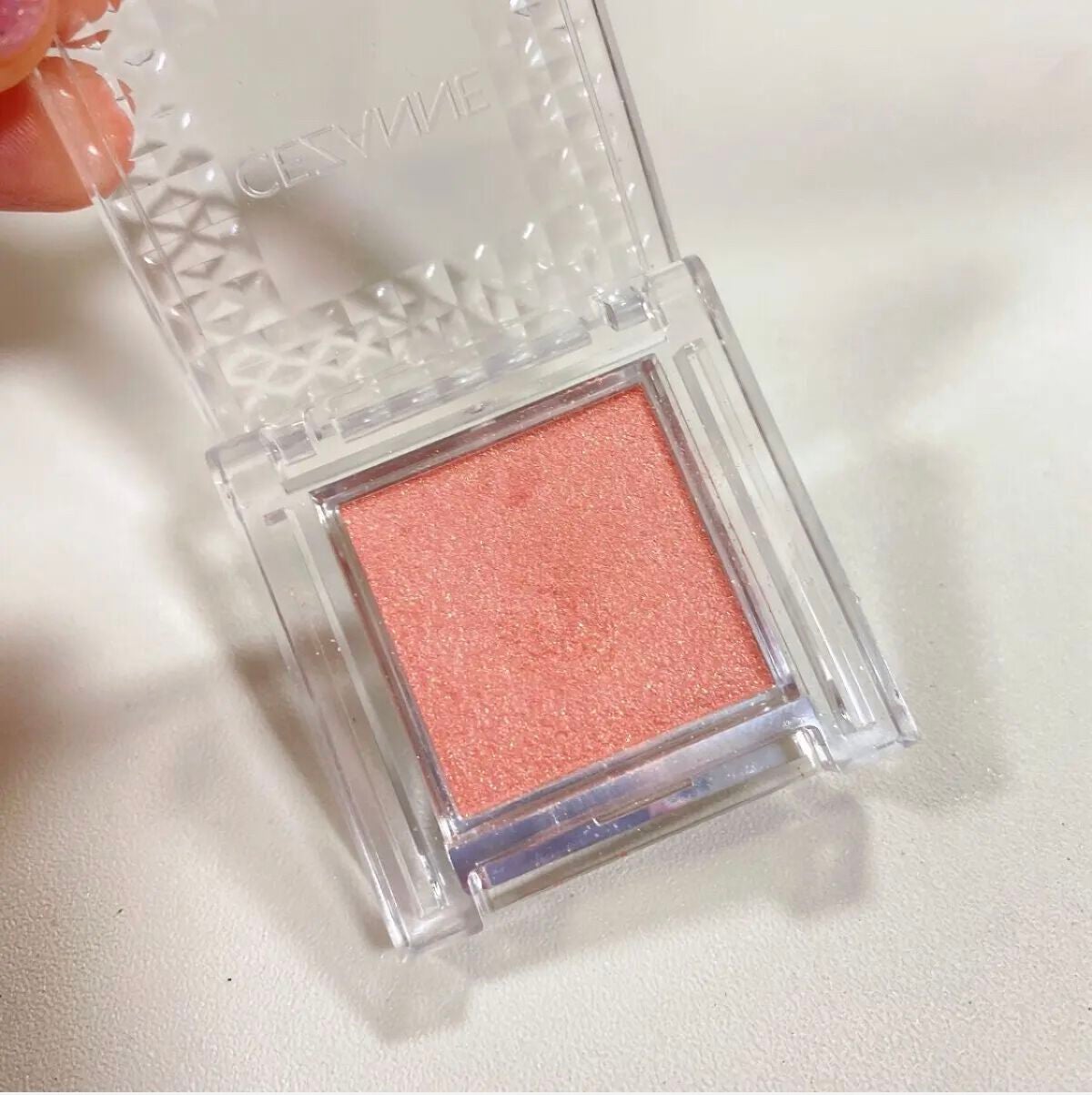 シングルカラーアイシャドウ/CEZANNE/単色アイシャドウを使ったクチコミ(2枚目)