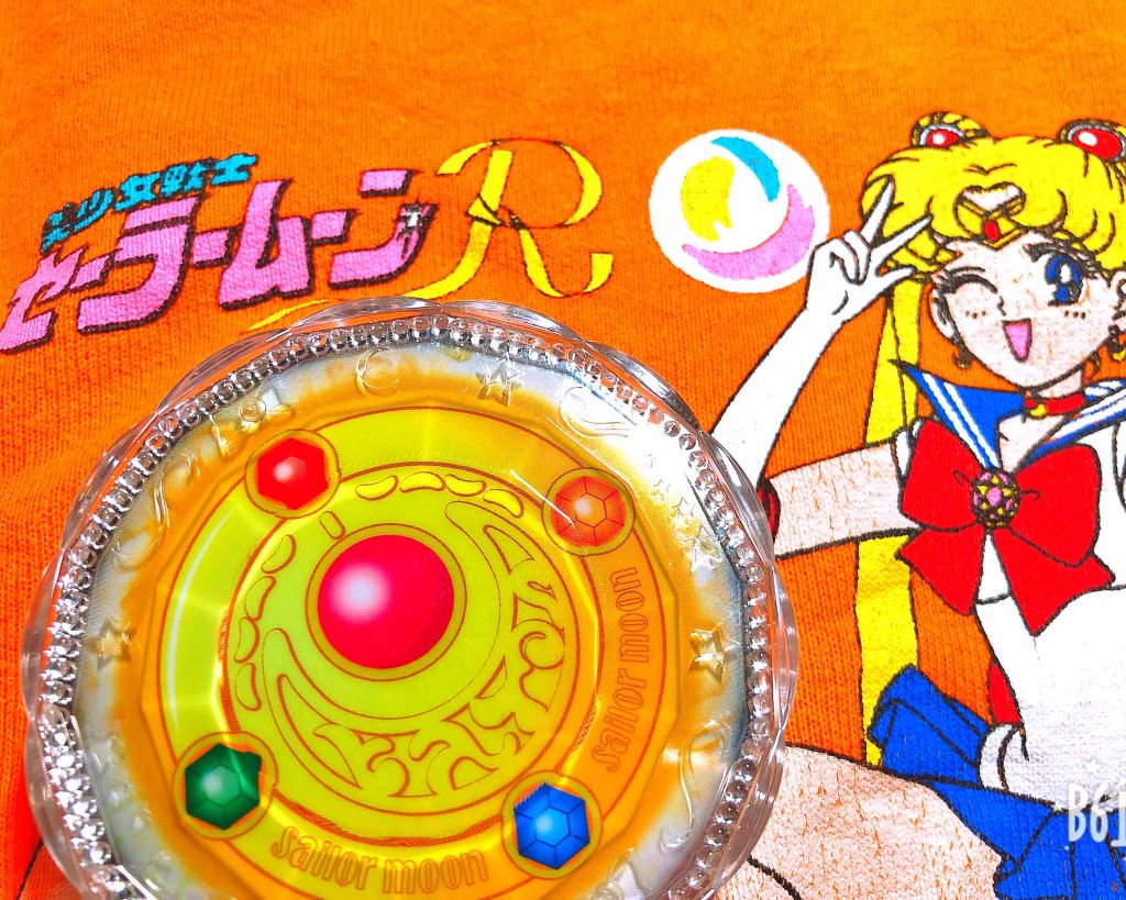 クリアコンパクトフェイスパウダー アニメデザイン/ミラクルロマンス/プレストパウダーを使ったクチコミ(1枚目)