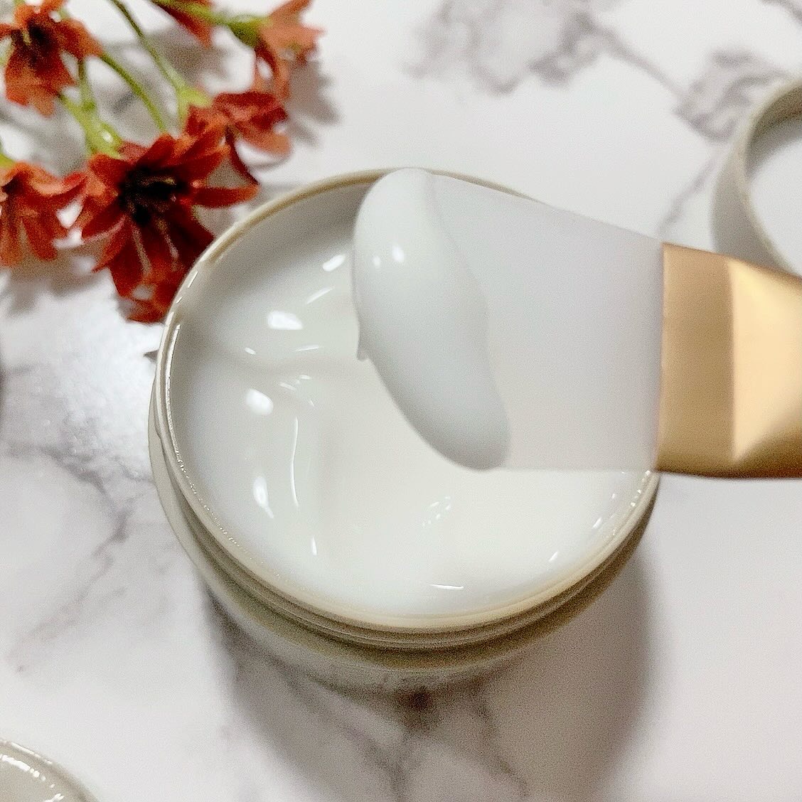 スリーピングマスク with CICA/b.glen/フェイスクリームを使ったクチコミ（2枚目）