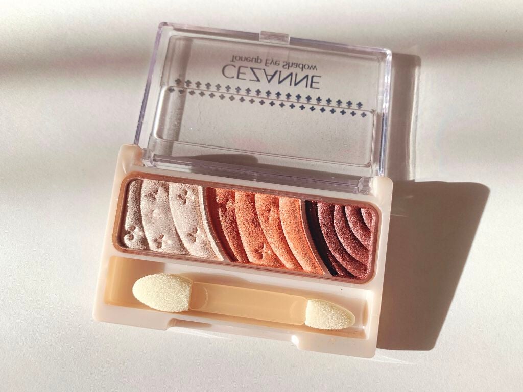 トーンアップアイシャドウ/CEZANNE/アイシャドウパレットを使ったクチコミ(2枚目)