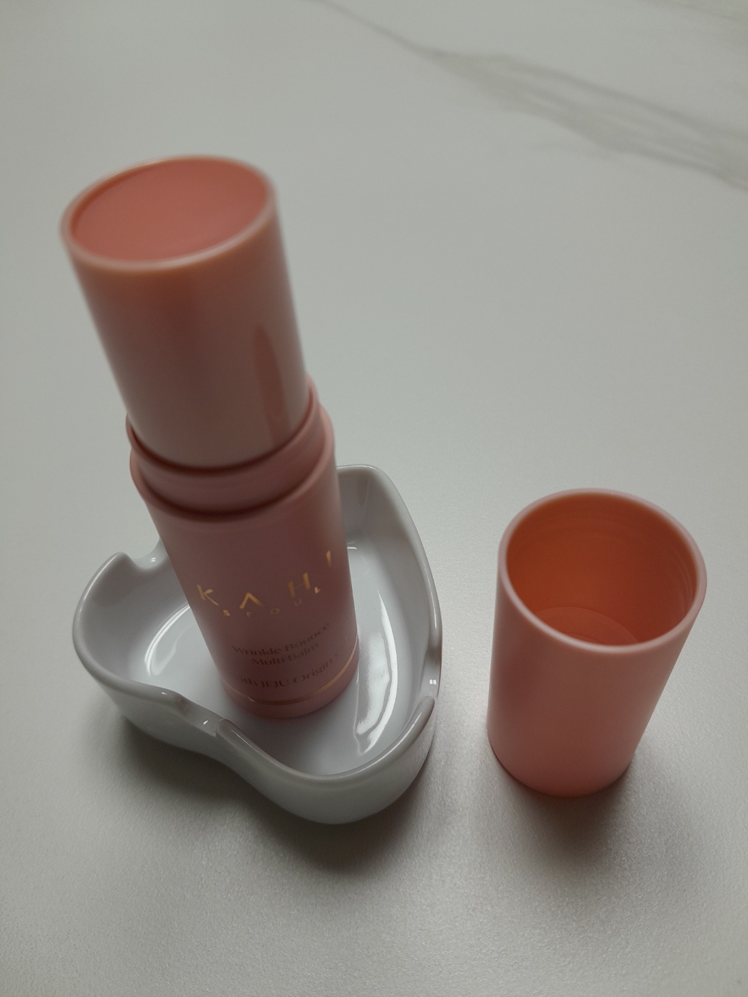 WRバウンス マルチバーム/KAHI/フェイスバームを使ったクチコミ（2枚目）