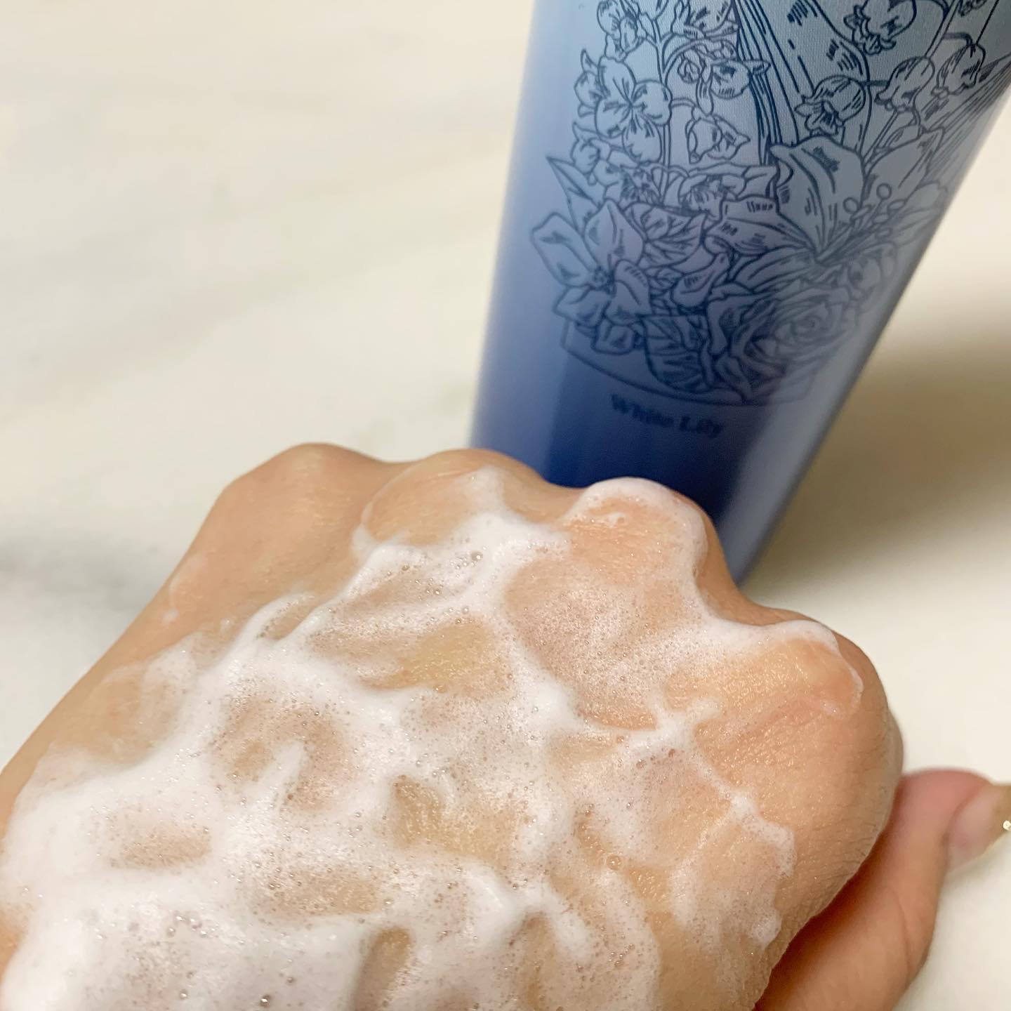 炭酸モイストスパシャンプー/HERBANIENCE/市販シャンプーを使ったクチコミ（3枚目）