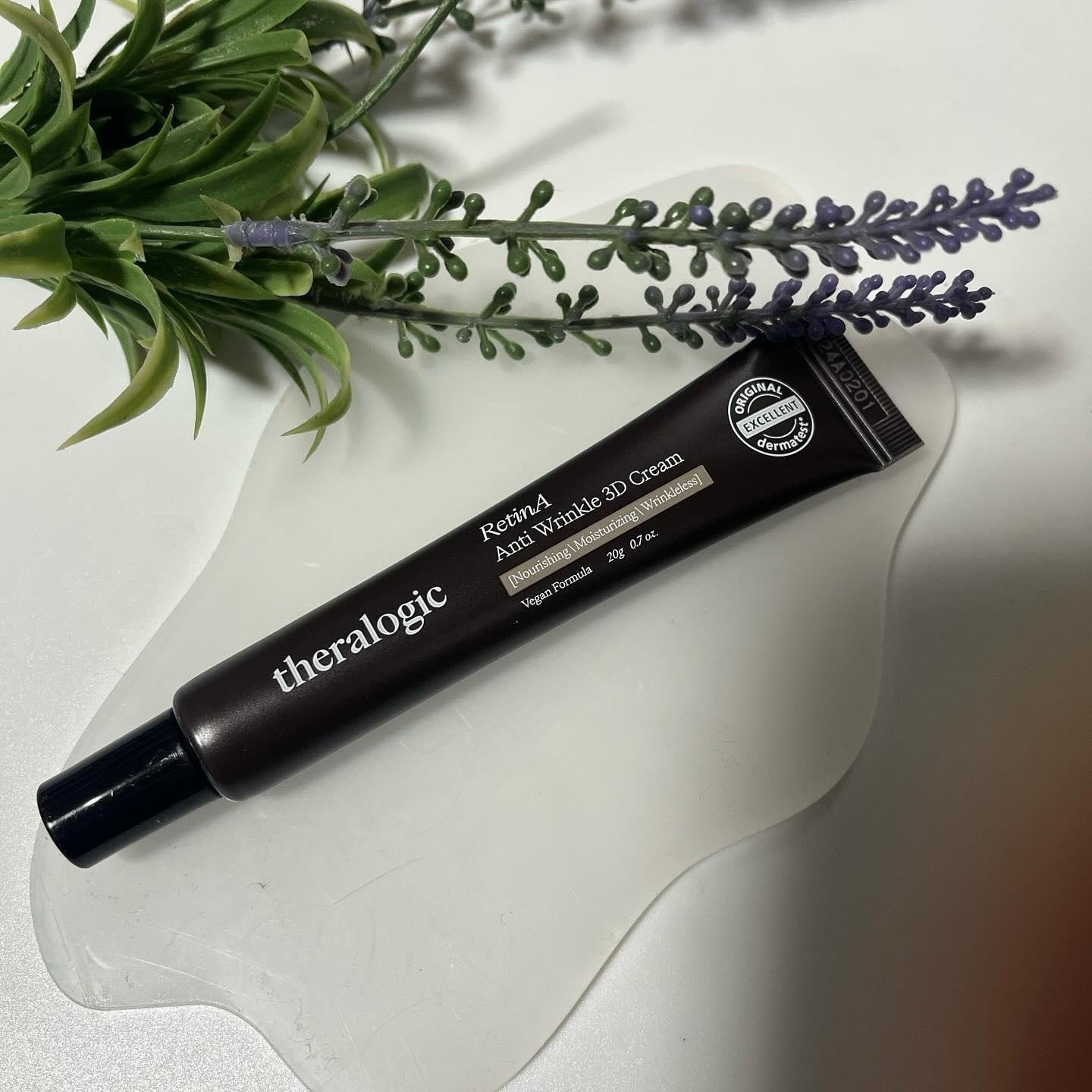 Retin A アンチ リンクル3Dアンプル/theralogic/美容液を使ったクチコミ（2枚目）