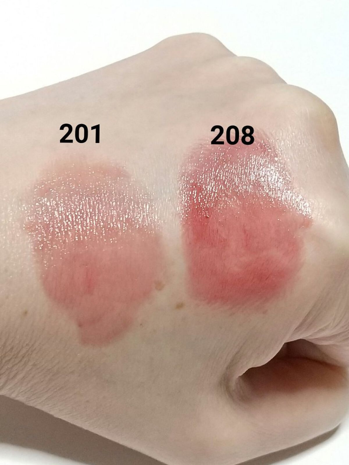 ボンディンググロウリップスティック/Laka/口紅を使ったクチコミ（3枚目）