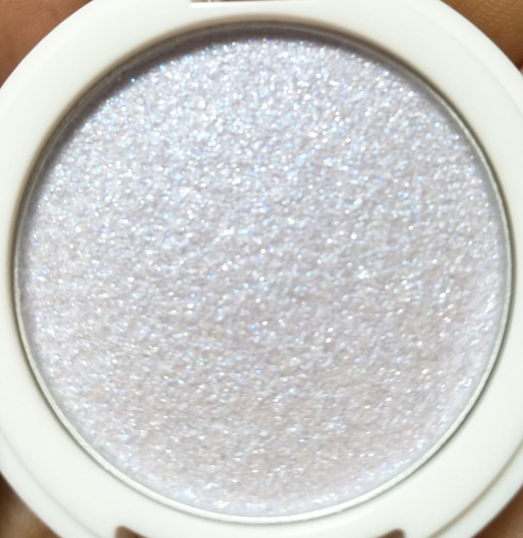 ARTISTARMAKE Ｓ トッピングシャワー 3 カシスパープル/COSMETIC PRESS/単色アイシャドウを使ったクチコミ（2枚目）