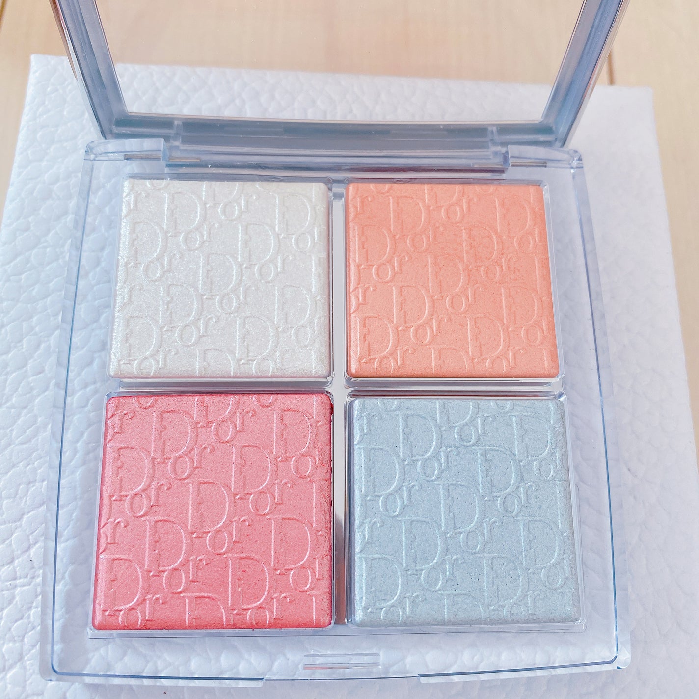 ディオール バックステージ フェイス グロウ パレット/Dior/ハイライトを使ったクチコミ(3枚目)