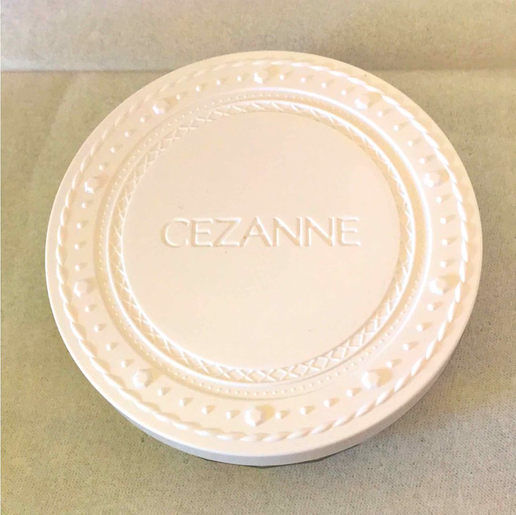 UVクリアフェイスパウダー/CEZANNE/プレストパウダーを使ったクチコミ(2枚目)