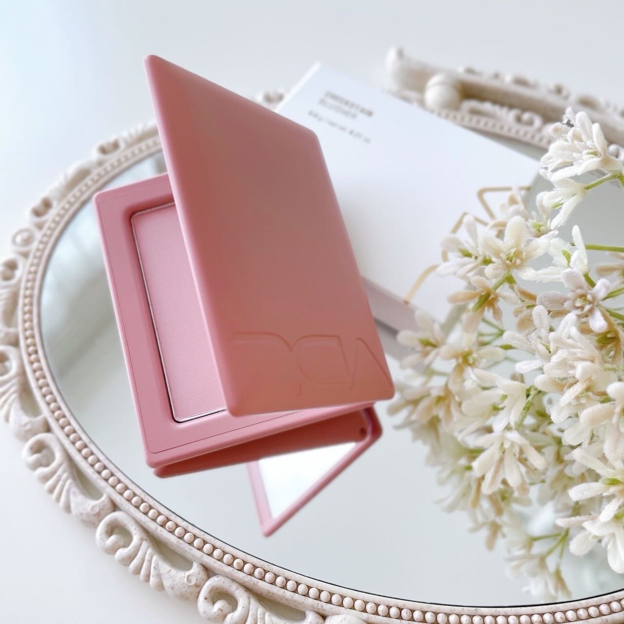 チークステイン ブラッシャー 02 フェイバリット ラベンダー/VDL/パウダーチークを使ったクチコミ（2枚目）