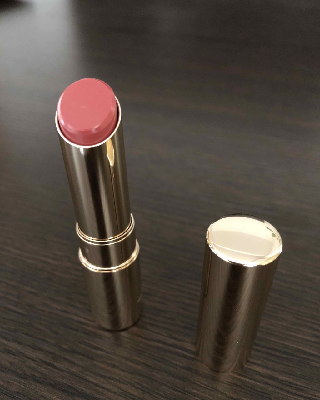 エッセンスルージュS/パラドゥ/口紅を使ったクチコミ（1枚目）