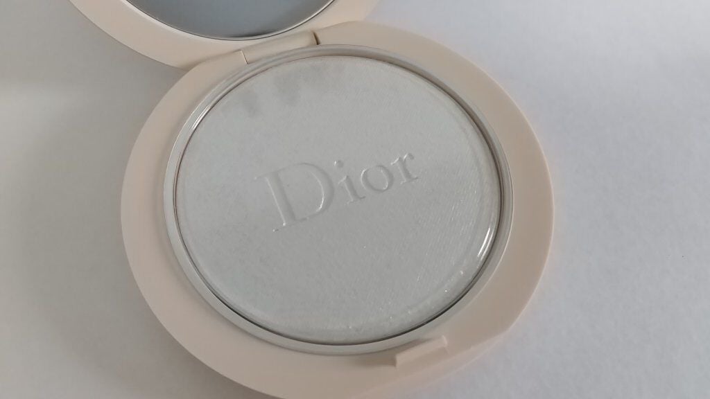 ディオールスキン フォーエヴァー クチュール ルミナイザー/Dior/プレストパウダーを使ったクチコミ(1枚目)
