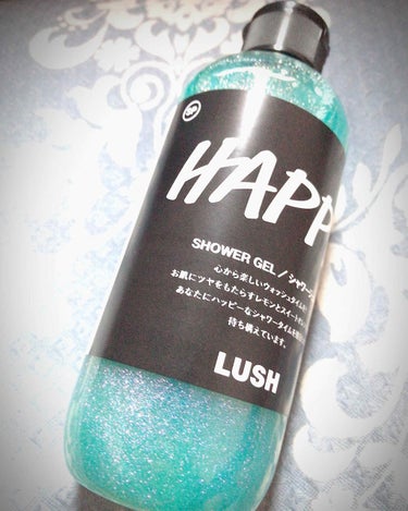 ラッシュ ハッピーシャワージェルのクチコミ「
#LUSH #ラッシュ
ハッピーシャワージェル


LIPSで投稿を見かけ、
見た目の可愛さ.....」（1枚目）