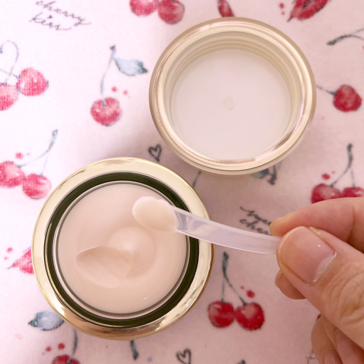 バイタルパーフェクション UL ファーミング クリーム/SHISEIDO/フェイスクリームを使ったクチコミ（2枚目）