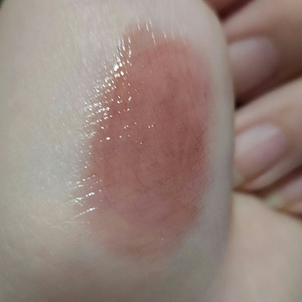 グロウ フィクシングティント モーヴメント/ETUDE/リップティントを使ったクチコミ（2枚目）