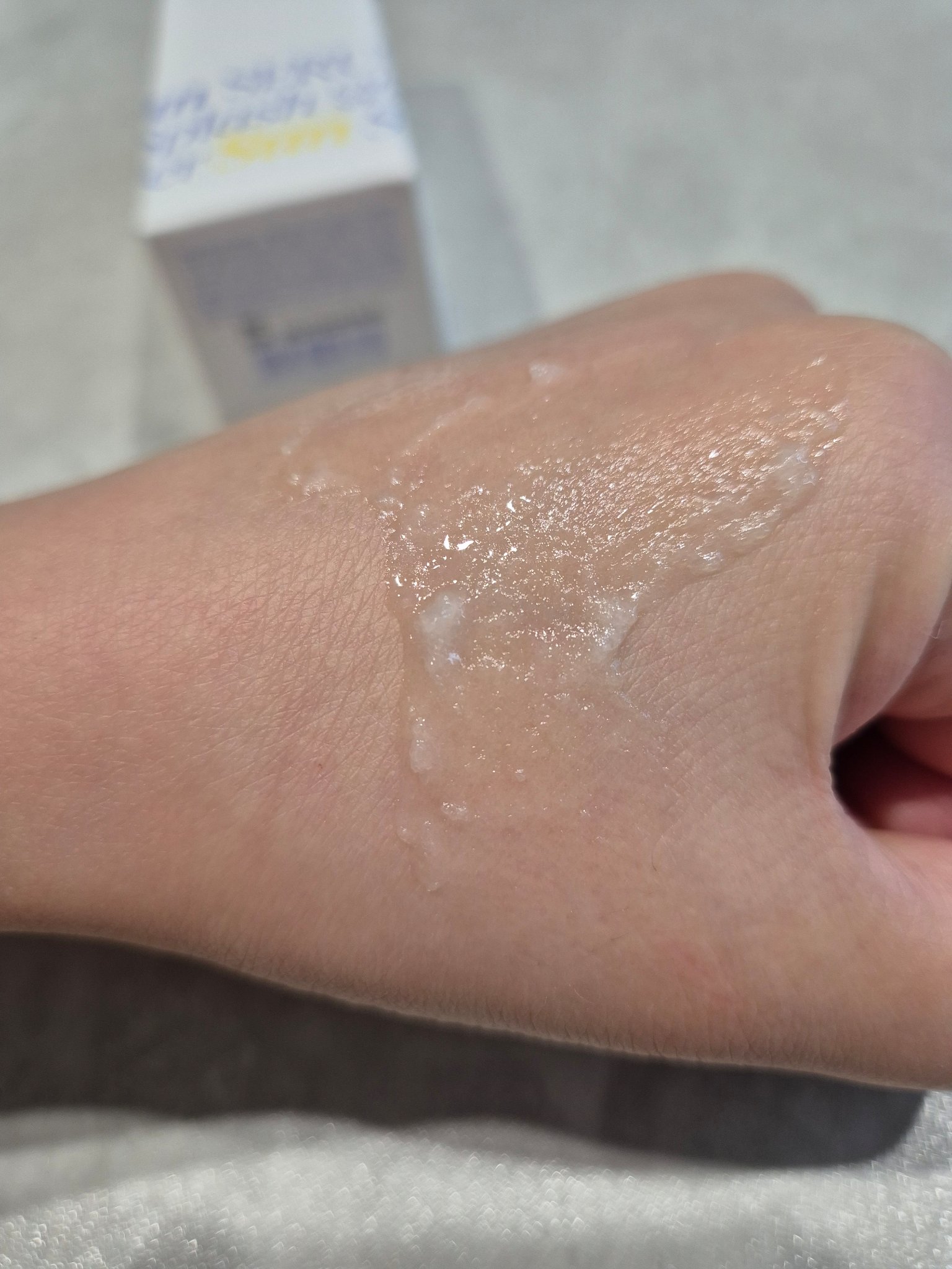 エスポア ウォータースプラッシュサンセラム/espoir/日焼け止めクリームを使ったクチコミ（3枚目）