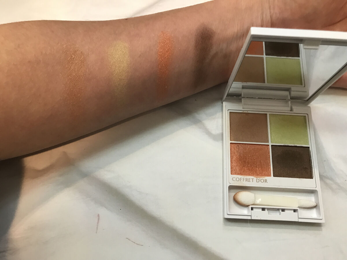 テ・ドルチェシャドウ EX03 アプリコットハニー/コフレドール/アイシャドウパレットを使ったクチコミ（3枚目）
