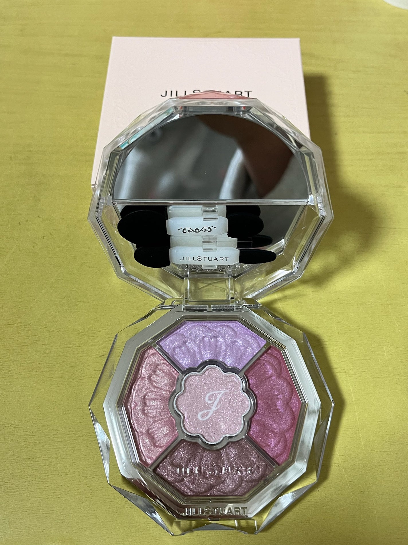 ジルスチュアート ブルームクチュール アイズ ジュエルドブーケ/JILL STUART/アイシャドウパレットを使ったクチコミ(1枚目)