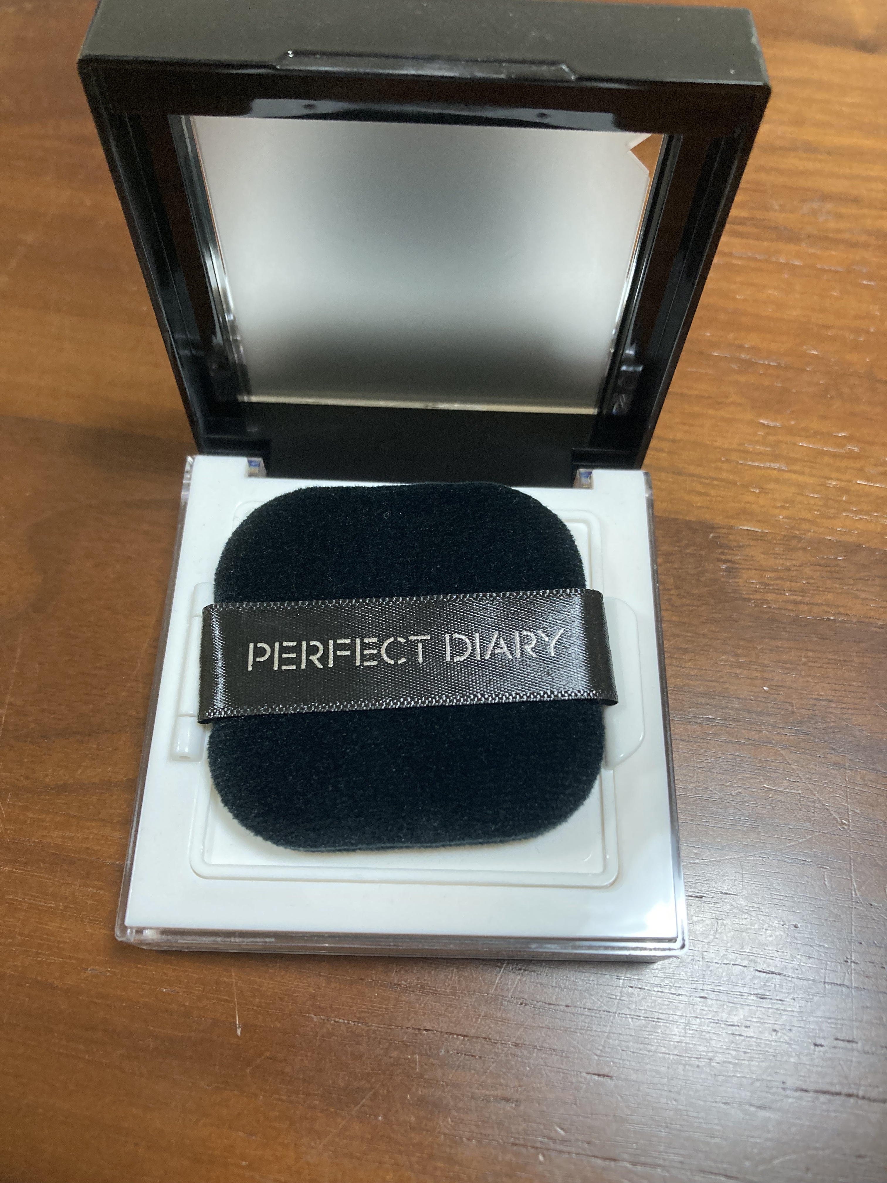 トランスルーシェントブルーリング ルースパウダー(N) N01 クリア/PERFECT DIARY/ルースパウダーを使ったクチコミ（2枚目）