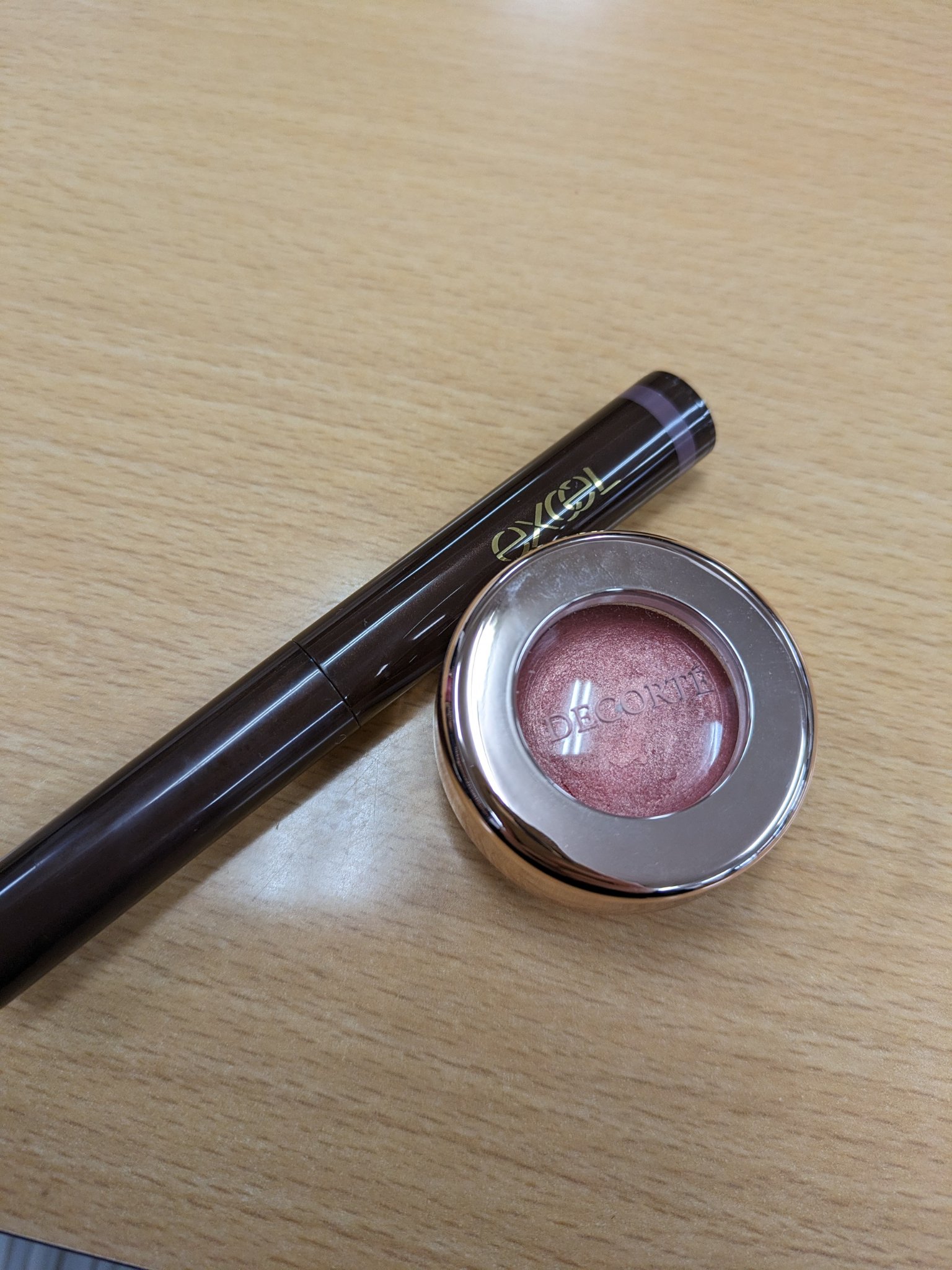 グリームオンフィットシャドウ/excel/スティックアイシャドウを使ったクチコミ（1枚目）