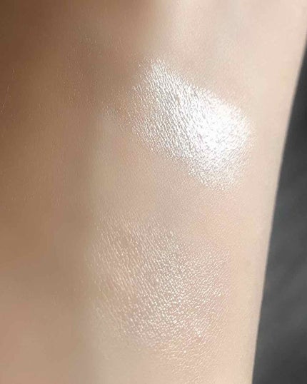 ボーム エサンシエル/CHANEL/スティックハイライトを使ったクチコミ(2枚目)