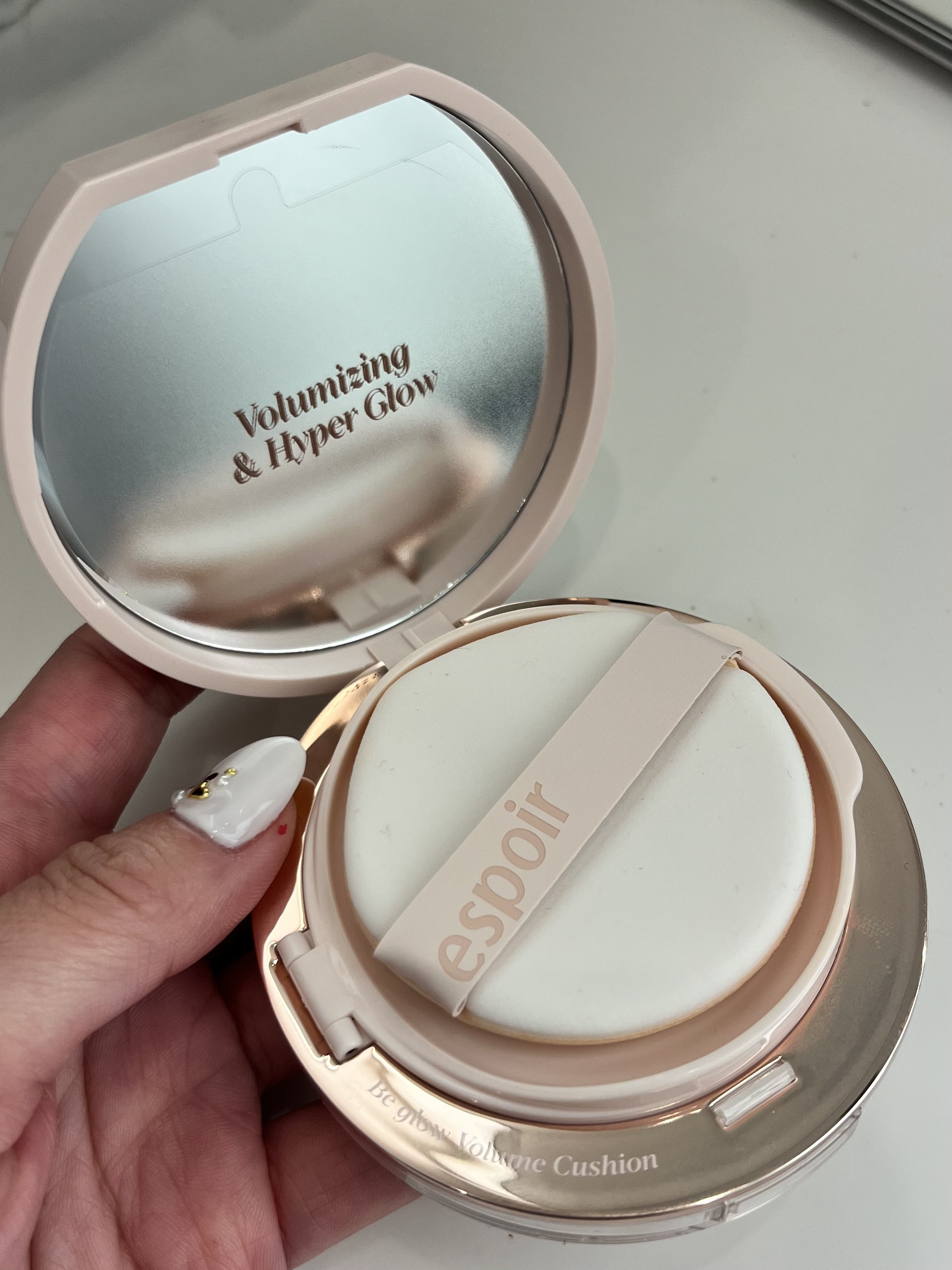 エスポア ビーグロー ボリュームクッション/espoir/クッションファンデーションを使ったクチコミ（3枚目）