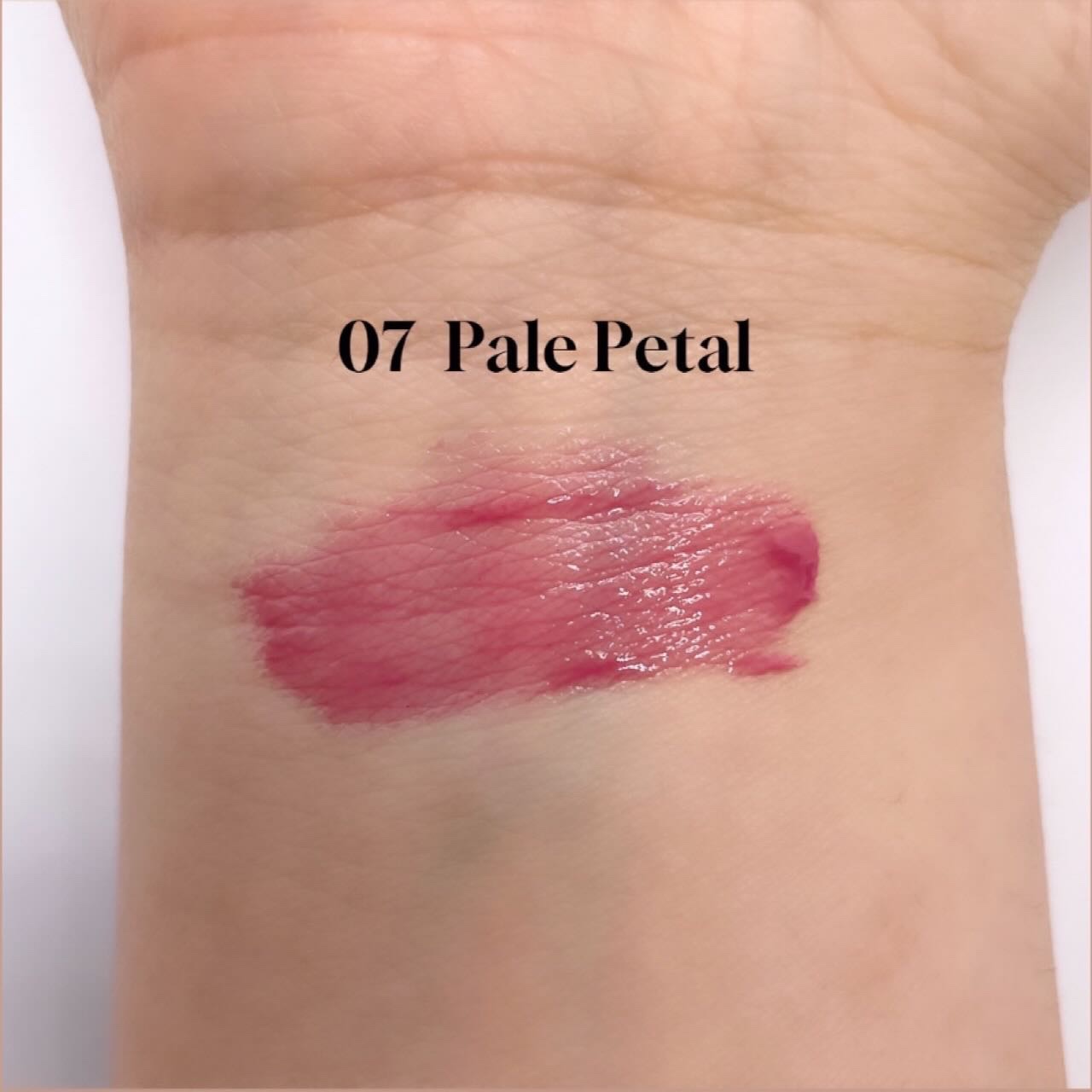 ヴィーガナイズコラーゲンリップガラスバーム 7番 ペイルペタル/Veganize/リップグロスを使ったクチコミ（2枚目）