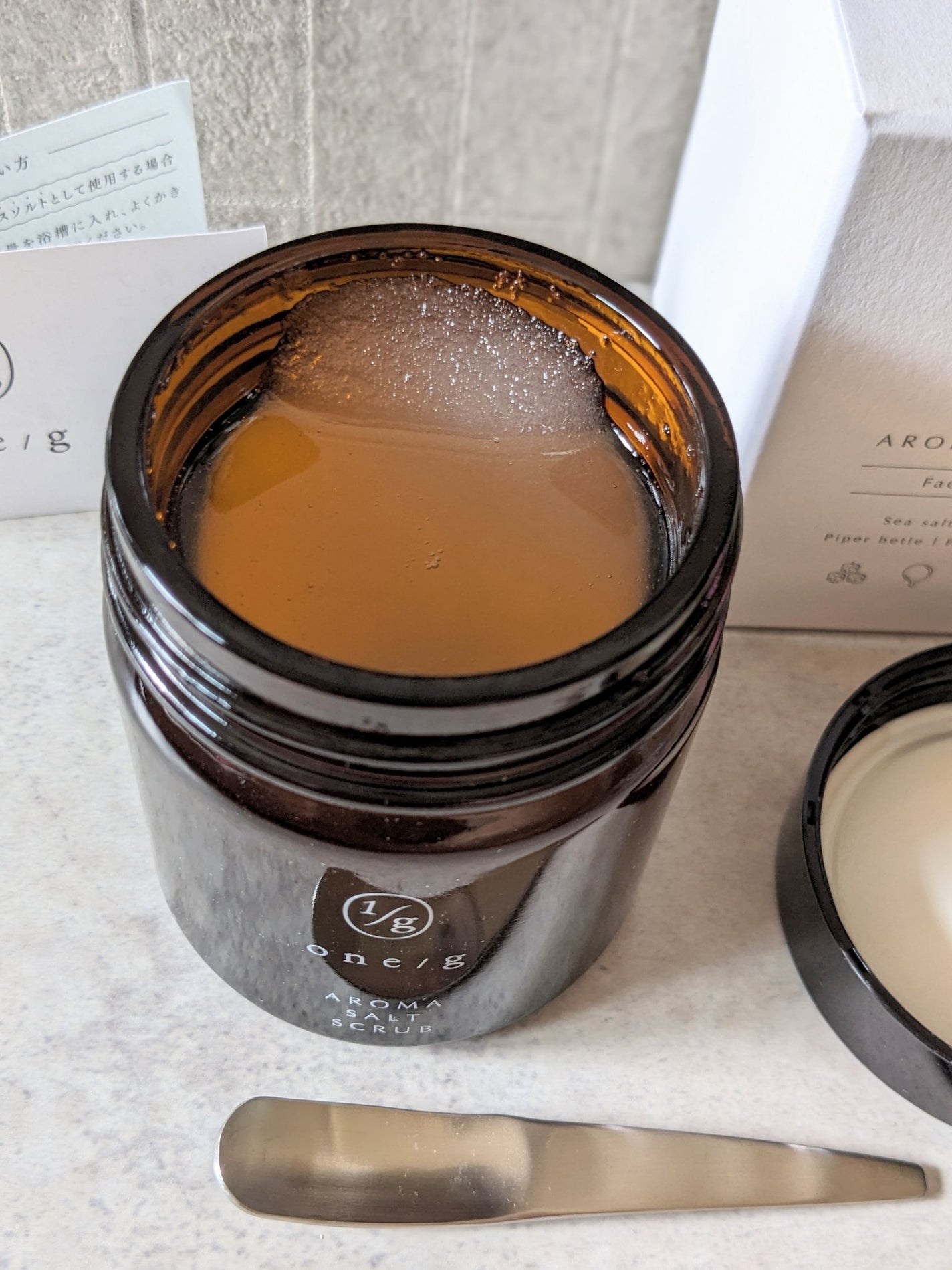 アロマソルトスクラブ/ワンオーバージー/ボディスクラブを使ったクチコミ(4枚目)