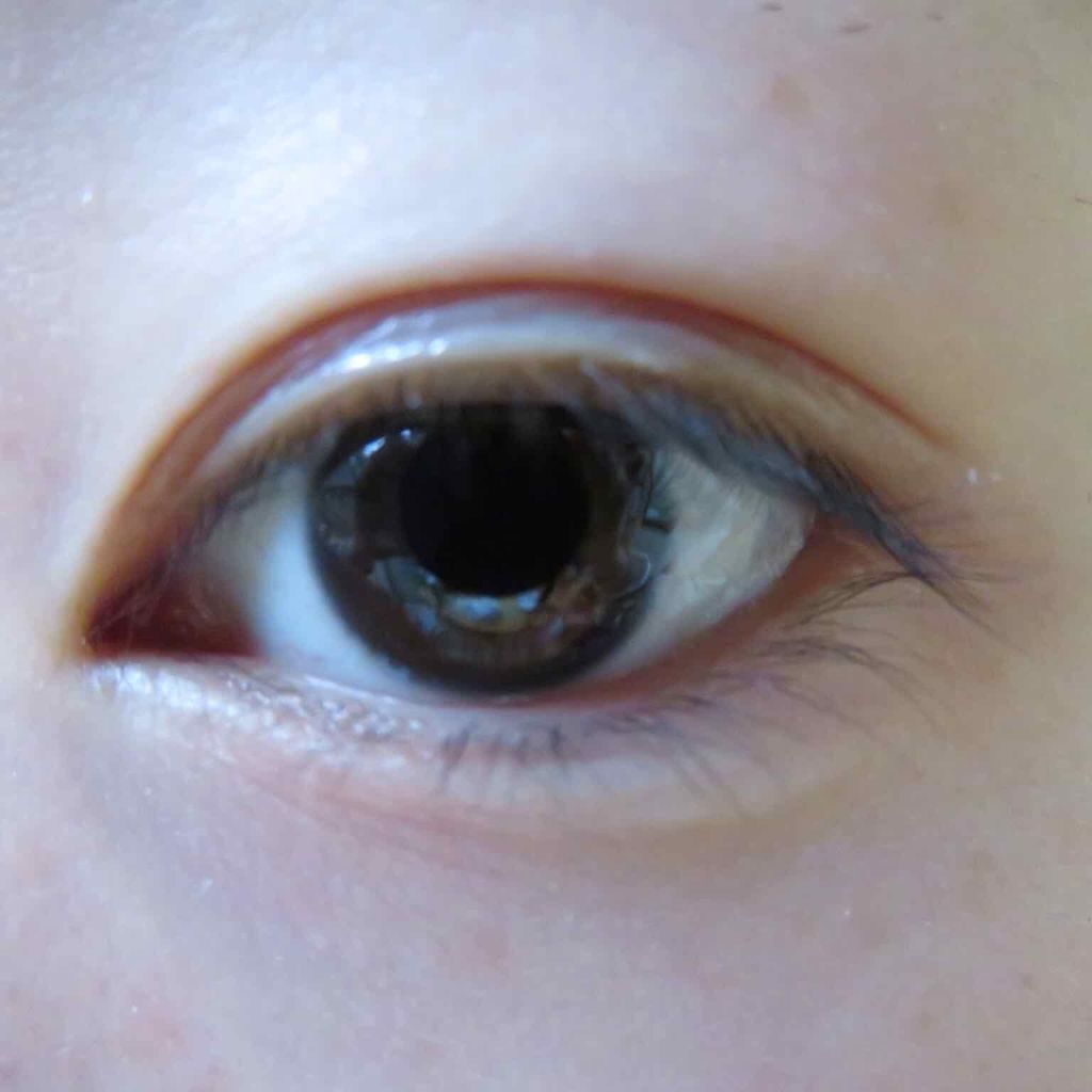 ラクオリ リキッドフィルムのクチコミ「理想の二重瞼に😭〈ラクオリ〉リキッドフィルム

非接着式なので二重をつくっているとバレません！.....」（2枚目）