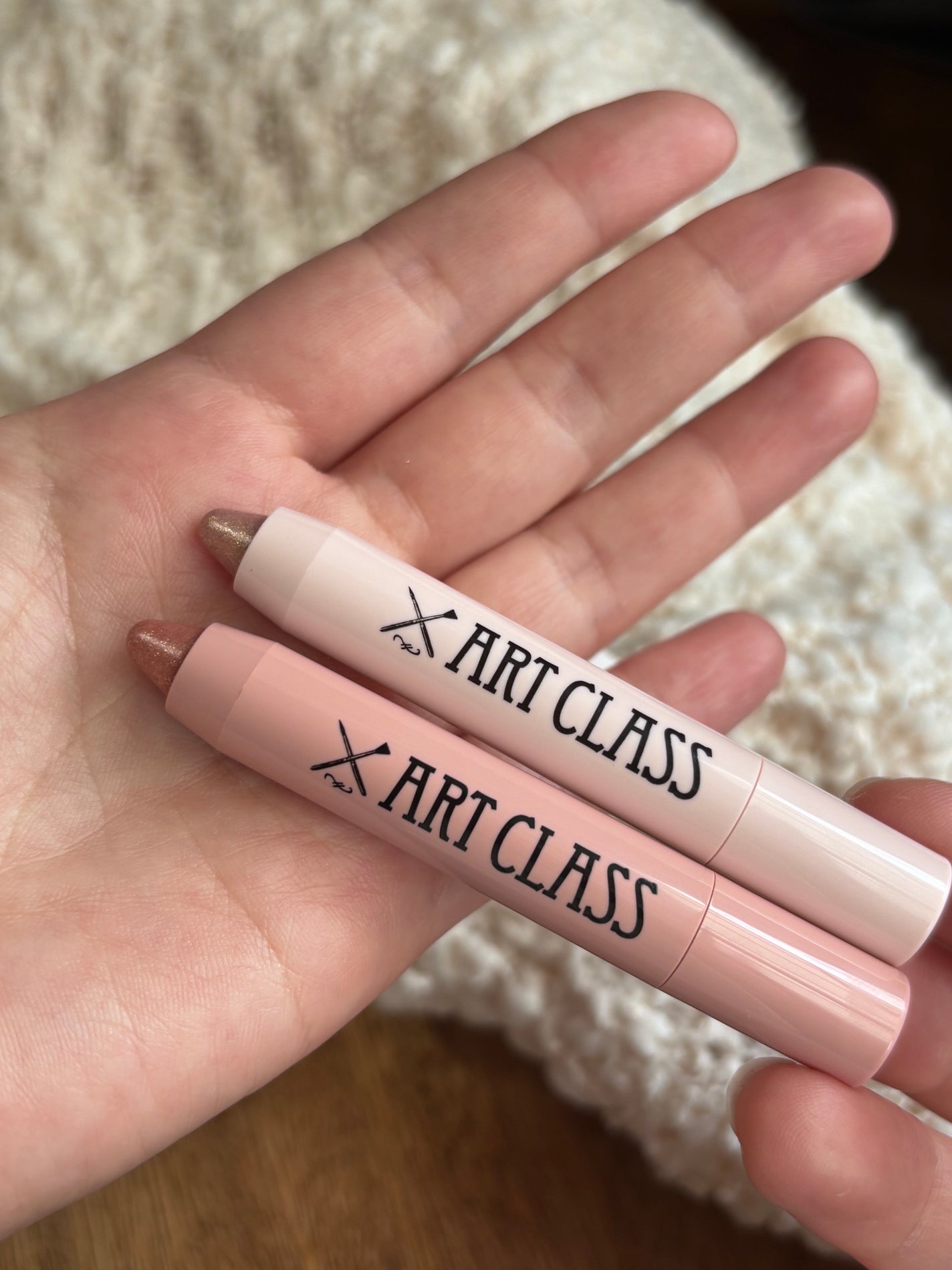 アートクラス アイグリッツ/too cool for school/スティックアイシャドウを使ったクチコミ(6枚目)