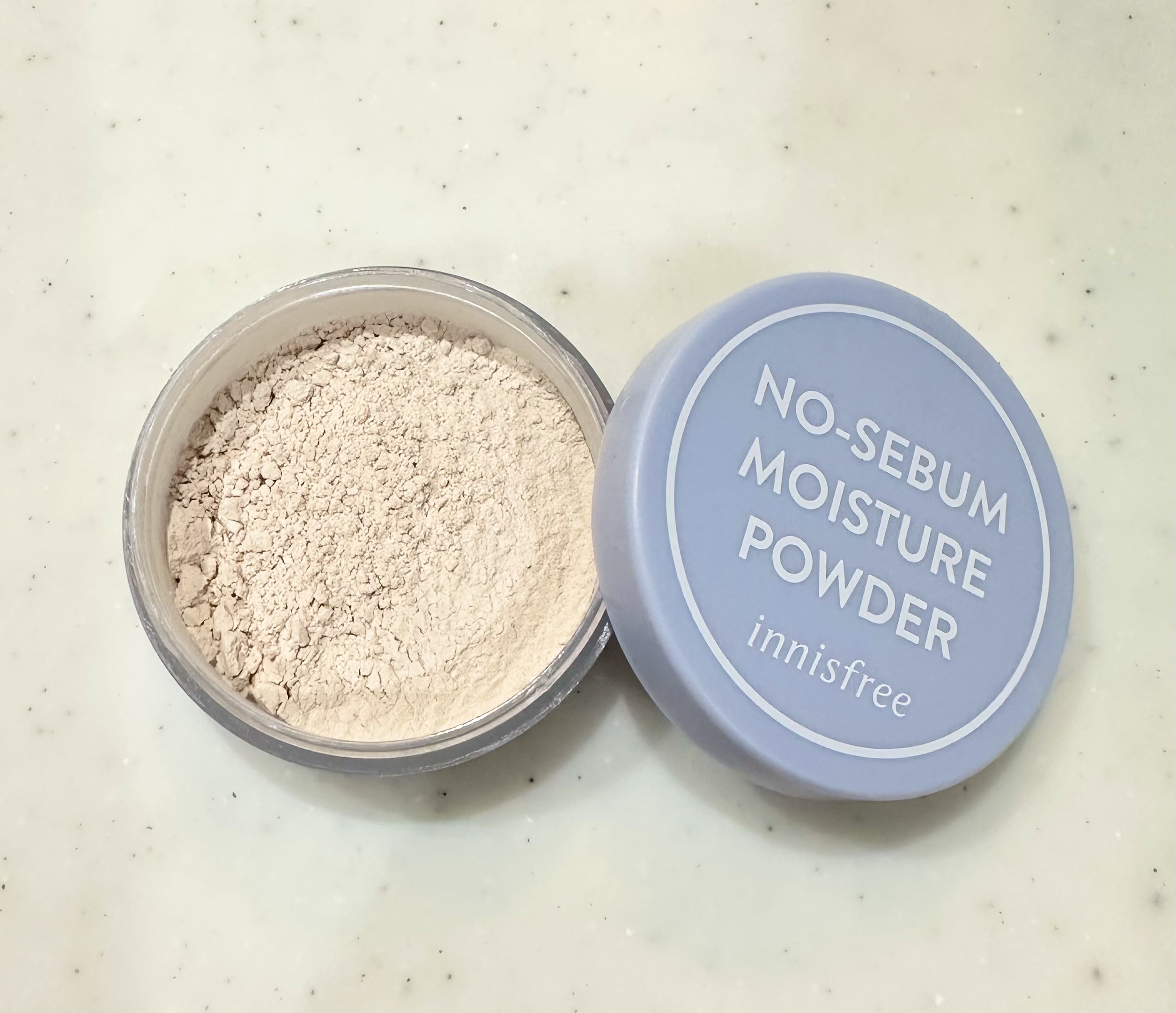ノーセバム モイスチャーパウダー S/innisfree/フェイスパウダーを使ったクチコミ（2枚目）