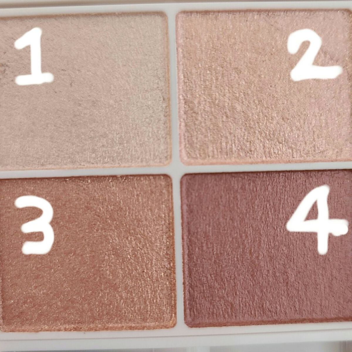 シルキースフレアイズ/キャンメイク/アイシャドウパレットを使ったクチコミ(2枚目)