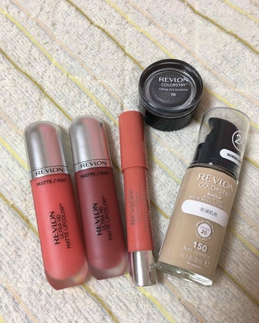 REVLON購入品(^^)

ファンデーションは崩れにくいと聞いたので買ってみました☆
色は1番明るい色です( ´ ω ` )

マットリップ2本は08番と18番
バームステイン気になって買ってみたけど