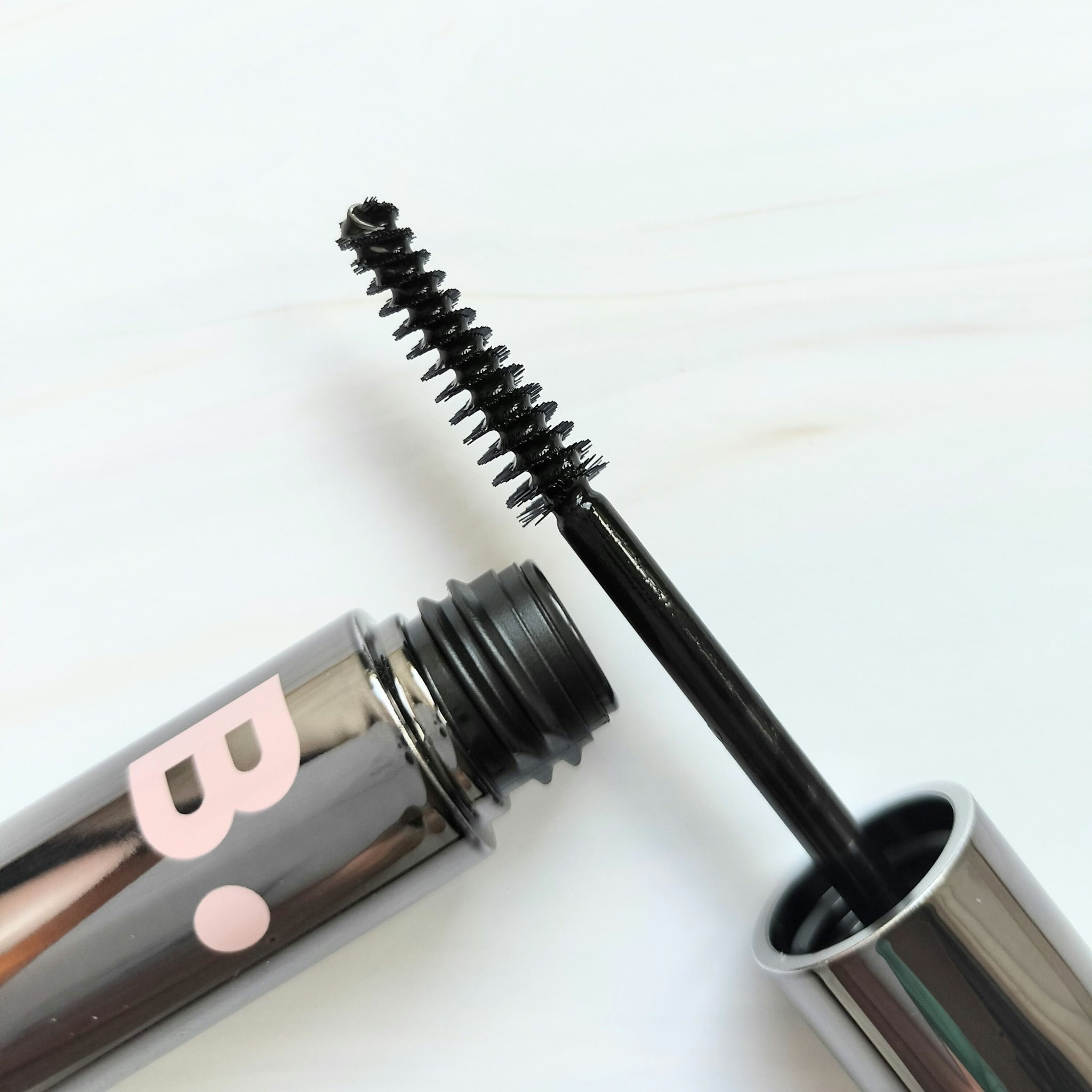 アイラッシュトリートメントセラム/BANILA CO/まつげ美容液を使ったクチコミ（3枚目）