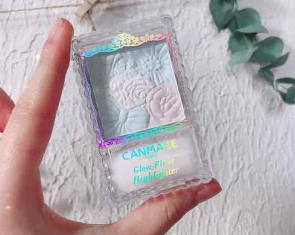 グロウフルールハイライター/キャンメイク/パウダーハイライトを使ったクチコミ（1枚目）